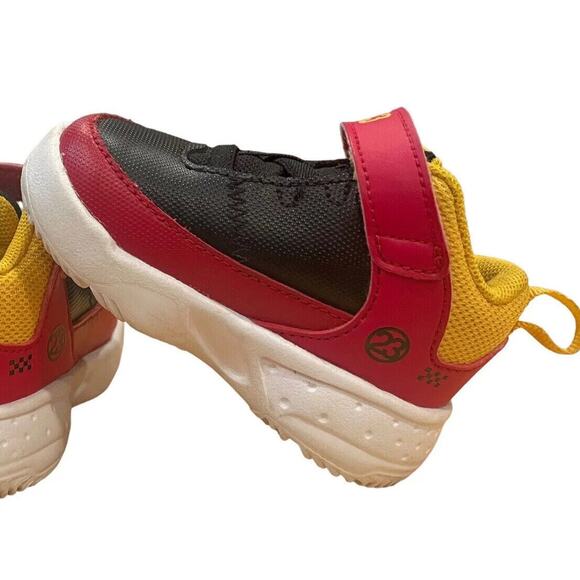 Jordan Max Aura 3 Athletic Sneakers Toddler Size 4 Gym Red University Gold - Picture 6 of 8